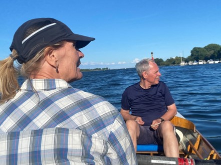 I Skårupøre Sund med Thurø om bagbord.